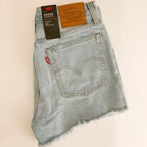 Levi’s Wedgie high waisted short sz 29